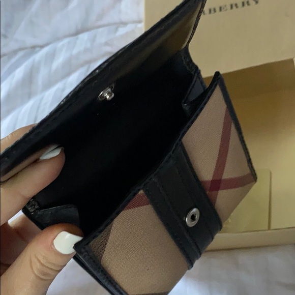 Burberry Wallet - Picture 3 of 7